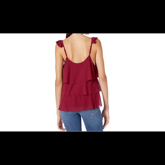 Cupcakes and Cashmere Giulia Top - Picture 2 of 3